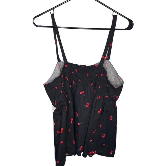 Coco and Shay plus woman's cherry sweetheart peplum tank - Picture 2 of 4